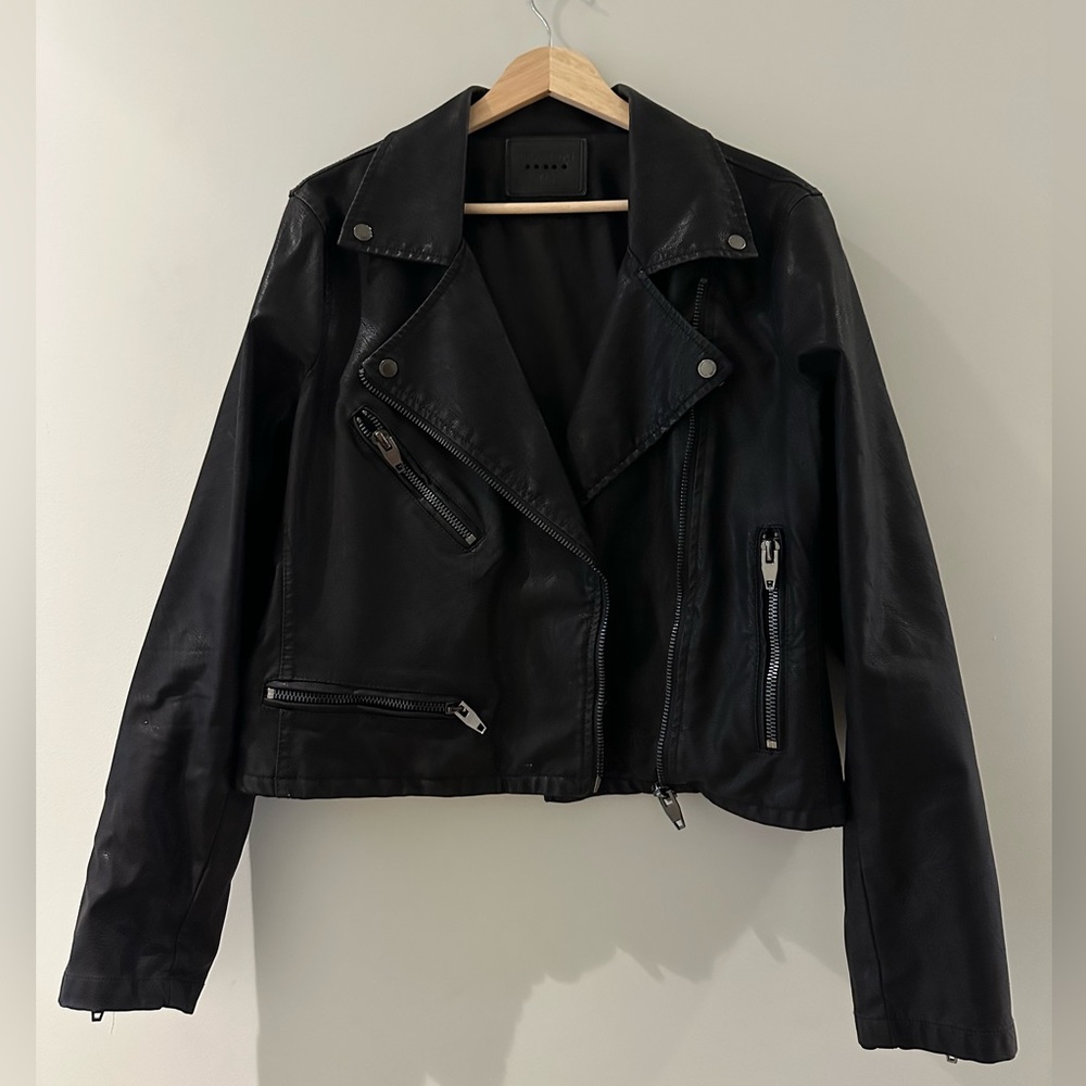 Blank NYC Cropped Black Vegan Leather Biker Moto Jacket Sz L